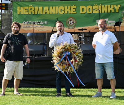 V Heřmanicích se děkovalo za úrodu