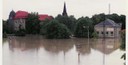 1997 - Bývalá měšťanská škola (vlevo), kostel s bývalou školou