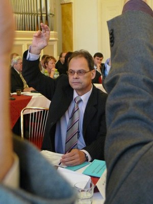 Jedním z radních za ODS je Ivo Vlček.